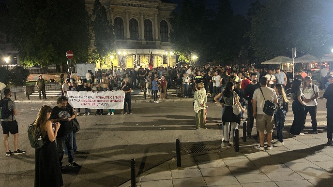Miran protest u Kragujevcu